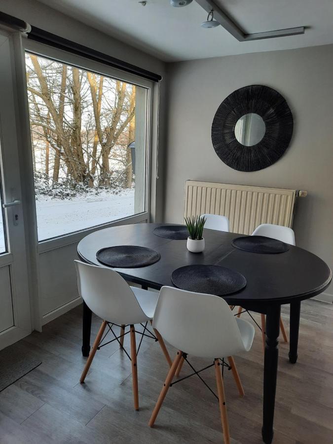 La Pinede - Charmante Maison De Village Hotton Eksteriør bilde