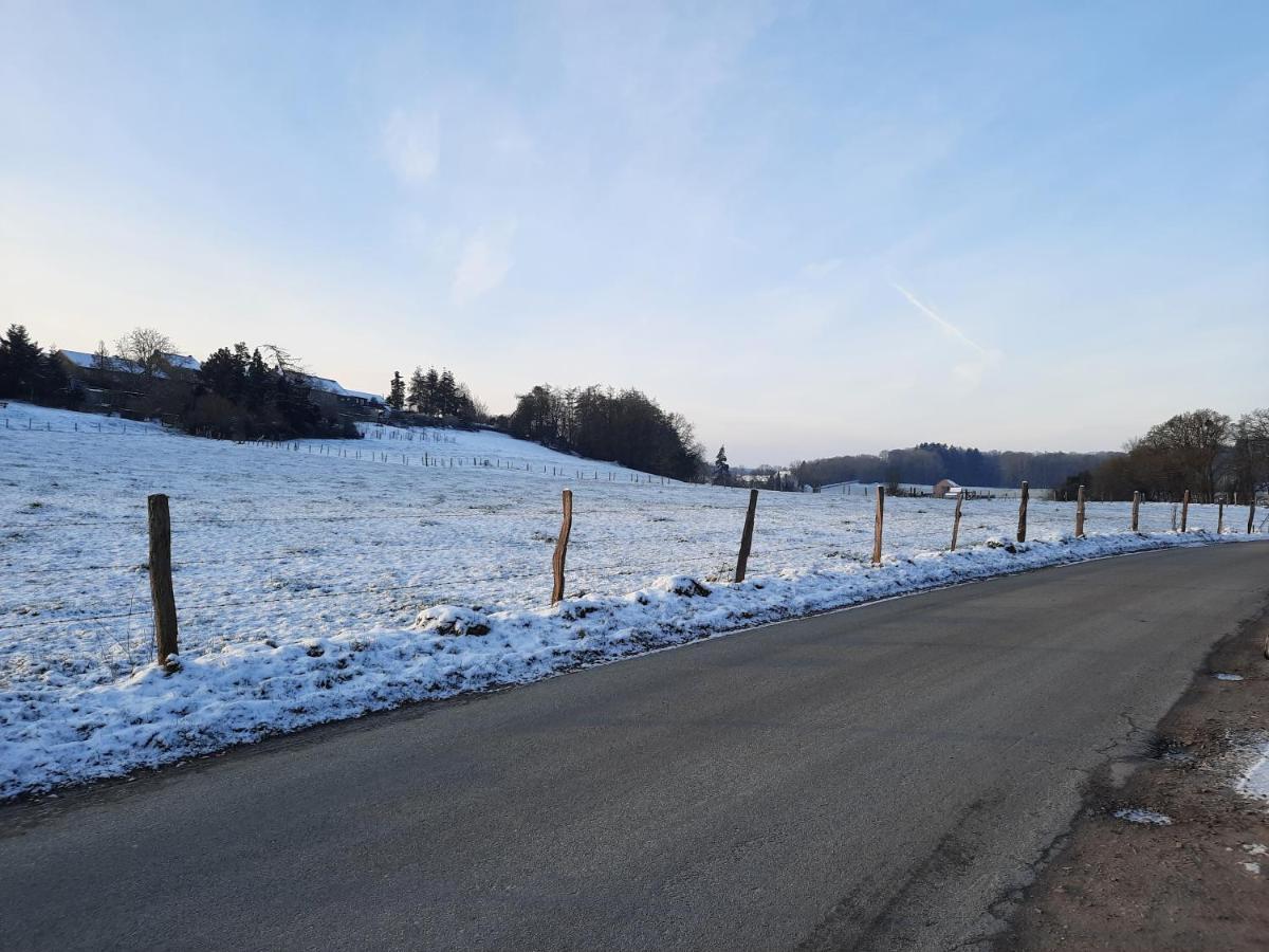 La Pinede - Charmante Maison De Village Hotton Eksteriør bilde